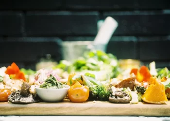 Stop Food Waste! ยิ่งเหลือทิ้ง ยิ่งเพิ่มคาร์บอน